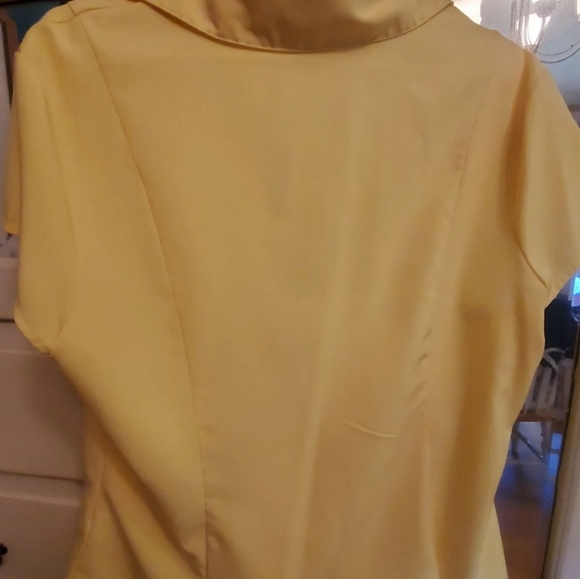 Ladies Top - Picture 2 of 6